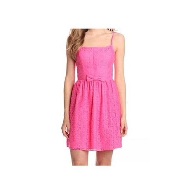 Lilly Pulitzer "Antonia Dress in Fiesta Pink Daisy" size 4 lace with front bow - Picture 2 of 8